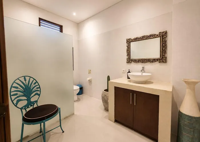 Villa Legian 5 Bedroom *